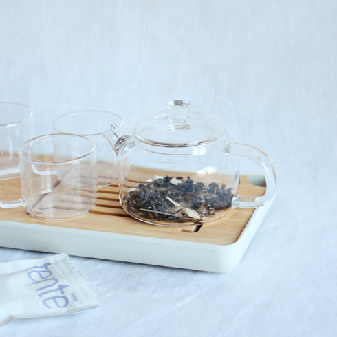 Maletín con juego de té para ritual